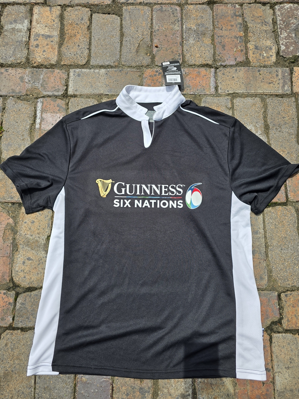 Guinness Six Nations Men's Black & White Rugby Shirt NWT Size Lg